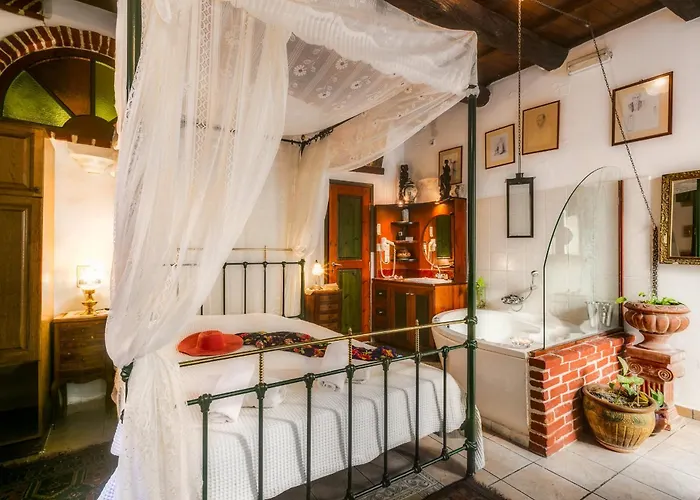 Ifigenia By Marios Aparthotel 3*